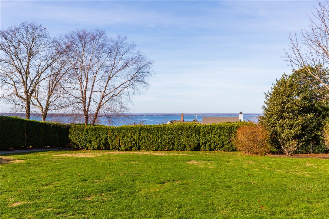 540 Bristol Ferry Road Portsmouth, RI 02871 - Photo 5 of 34