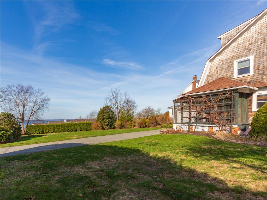 540 Bristol Ferry Road Portsmouth, RI 02871 - Photo 7 of 34