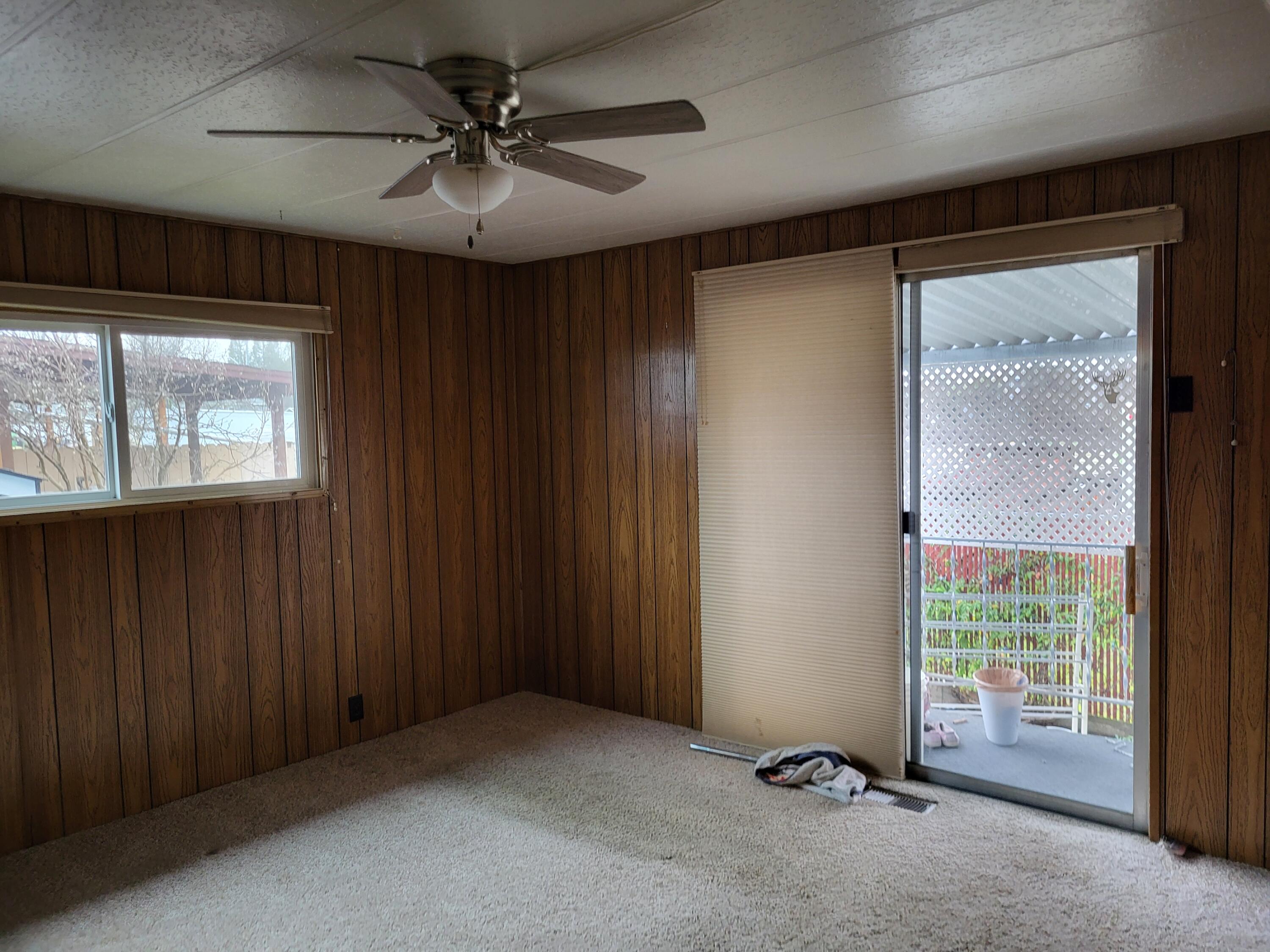 301 Freeman Road, Unit 7 Central Point, OR 97502 - Photo 5 of 28 20250110_125923