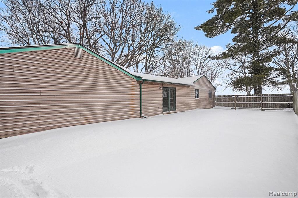 6252 South State Road Bancroft, MI 48414 - Photo 15 of 17 Gallery Image 15