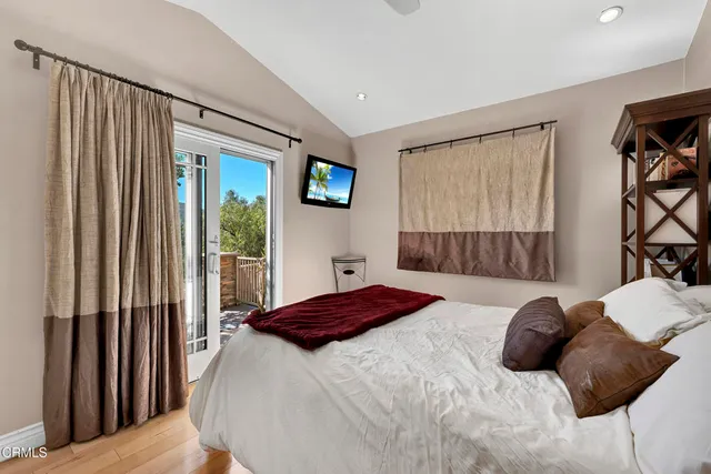 $1,799,999 | 9999 Wornom Avenue, Sunland, CA 91040