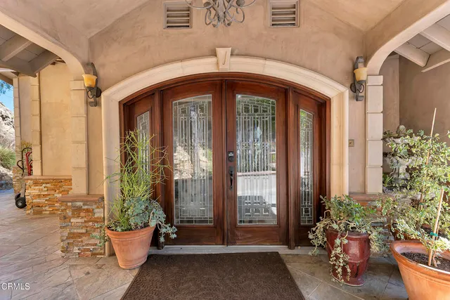 $1,799,999 | 9999 Wornom Avenue, Sunland, CA 91040