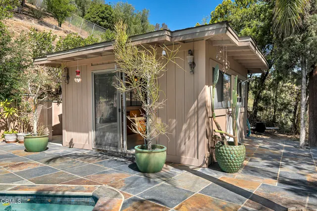 $1,799,999 | 9999 Wornom Avenue, Sunland, CA 91040