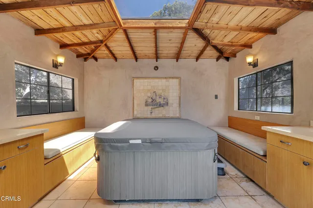 $1,799,999 | 9999 Wornom Avenue, Sunland, CA 91040