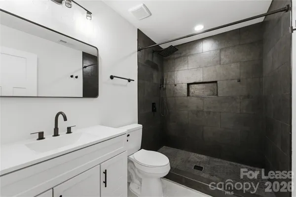 $2,600 | 523 Biltmore Street, Mooresville, NC 28115