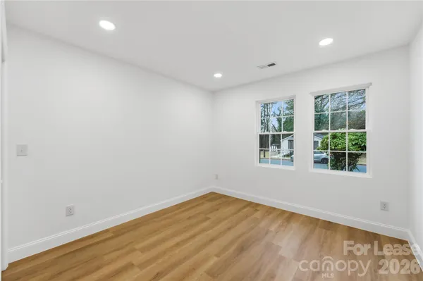 $2,600 | 523 Biltmore Street, Mooresville, NC 28115