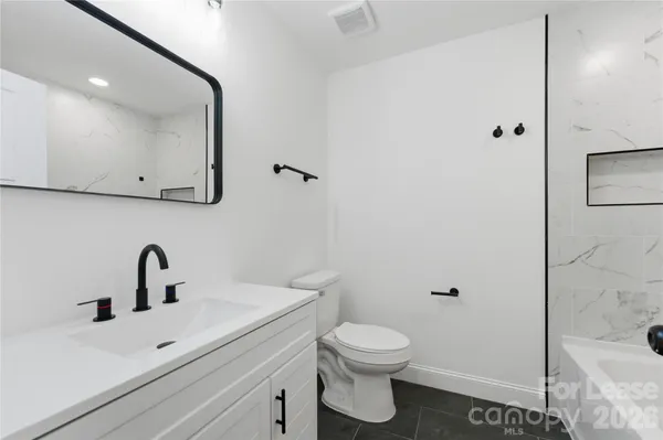 $2,600 | 523 Biltmore Street, Mooresville, NC 28115