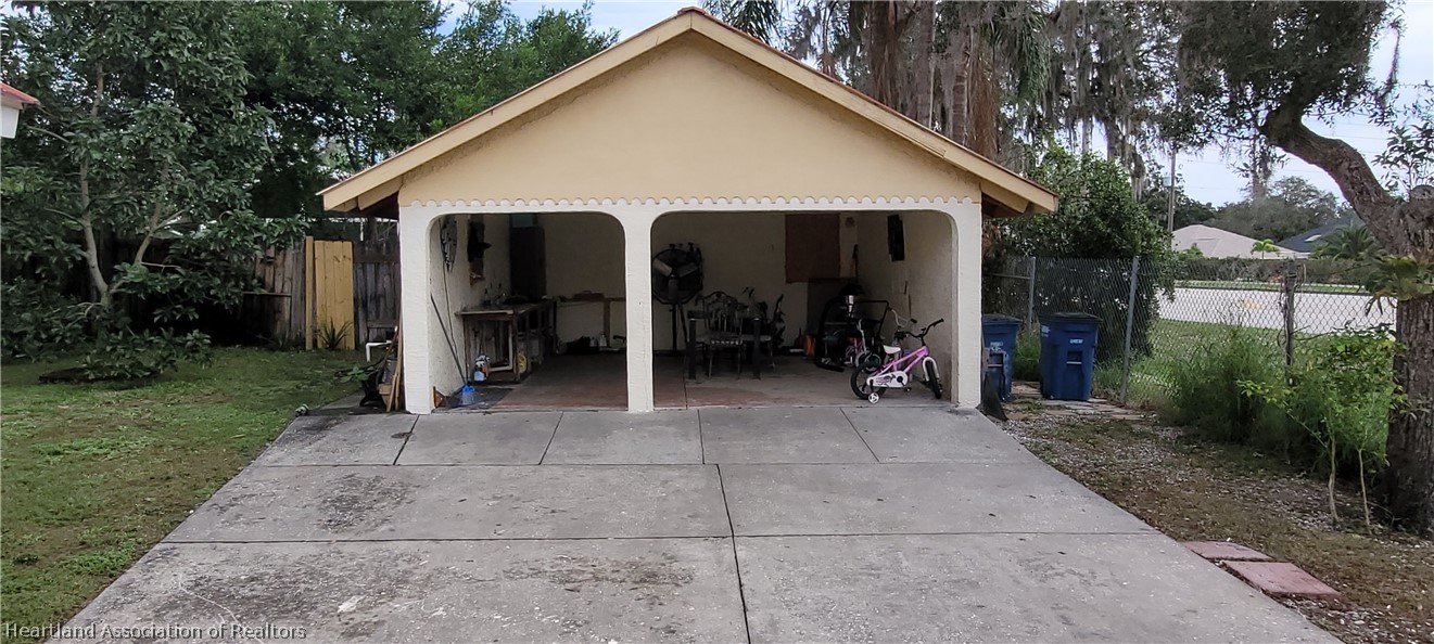 2012 Avalon Road Sebring, FL 33870 - Photo 4 of 33 Gallery Image 4