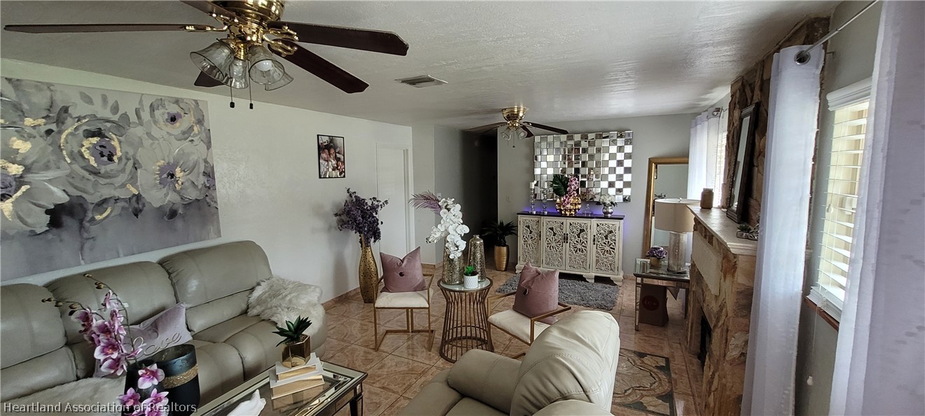 2012 Avalon Road Sebring, FL 33870 - Photo 9 of 33 Gallery Image 9