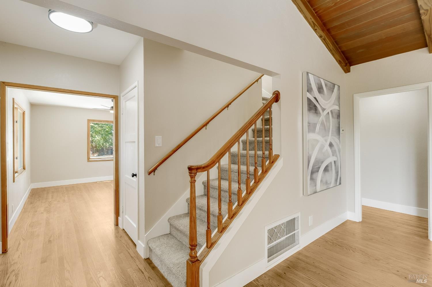 3384 Deer Hill Road Lafayette, CA 94549 - Photo 28 of 79 Gallery Image 28