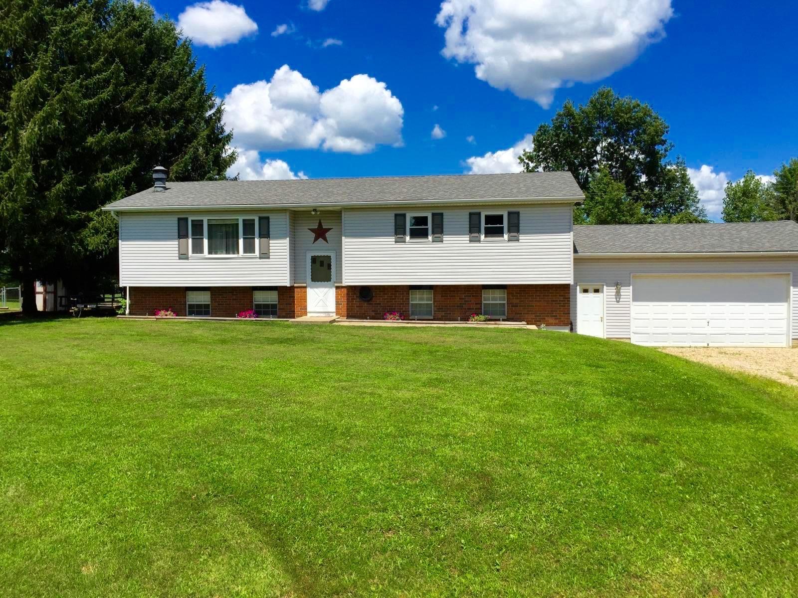 200 Helen Road Southwest Pataskala, OH 43062 - Photo 1 of 29 Gallery Image 1