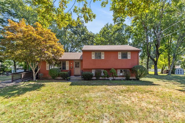 $385,555 | 9 Pinecrest Drive, Plainville, CT 06062