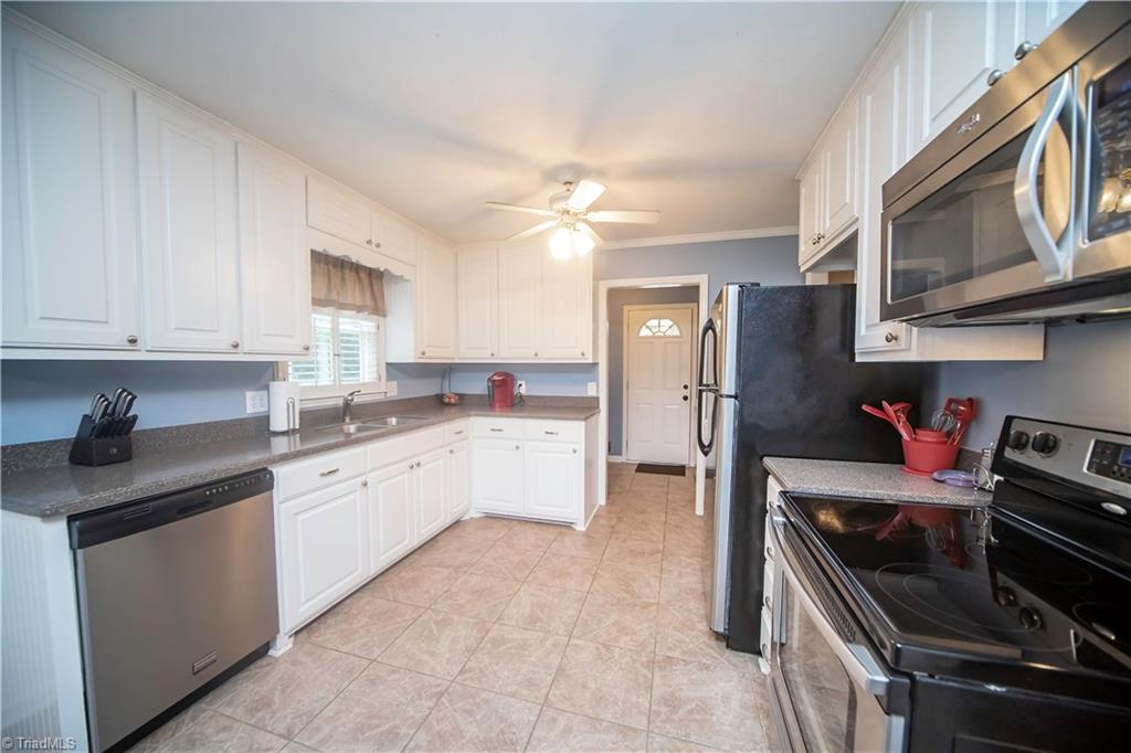364 Dixon Road Graham, NC 27253 - Photo 5 of 15 Gallery Image 5
