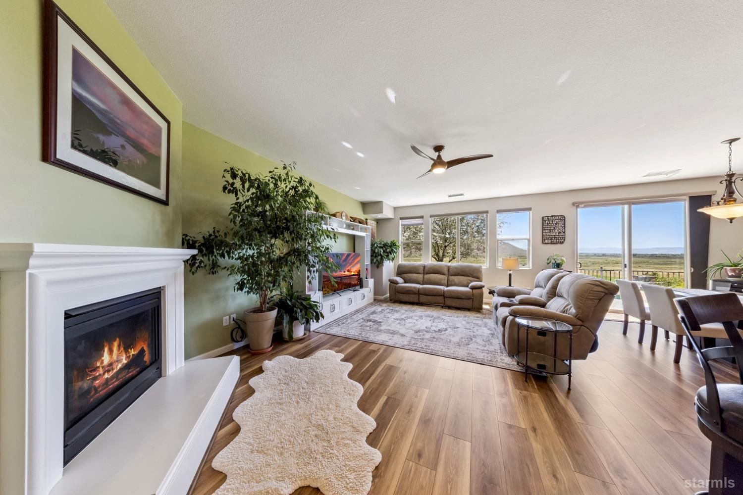 3575 Long Drive Minden, NV 89423 - Photo 4 of 27 Gallery Image 4