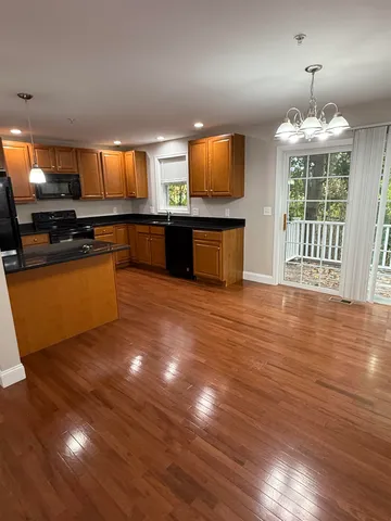 $3,100 | 5 Sheffield Drive, Dover, NH 03820