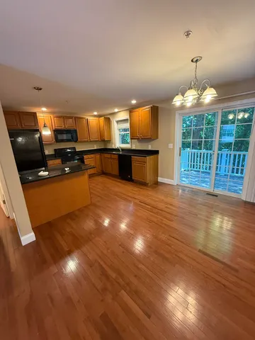 $3,100 | 5 Sheffield Drive, Dover, NH 03820