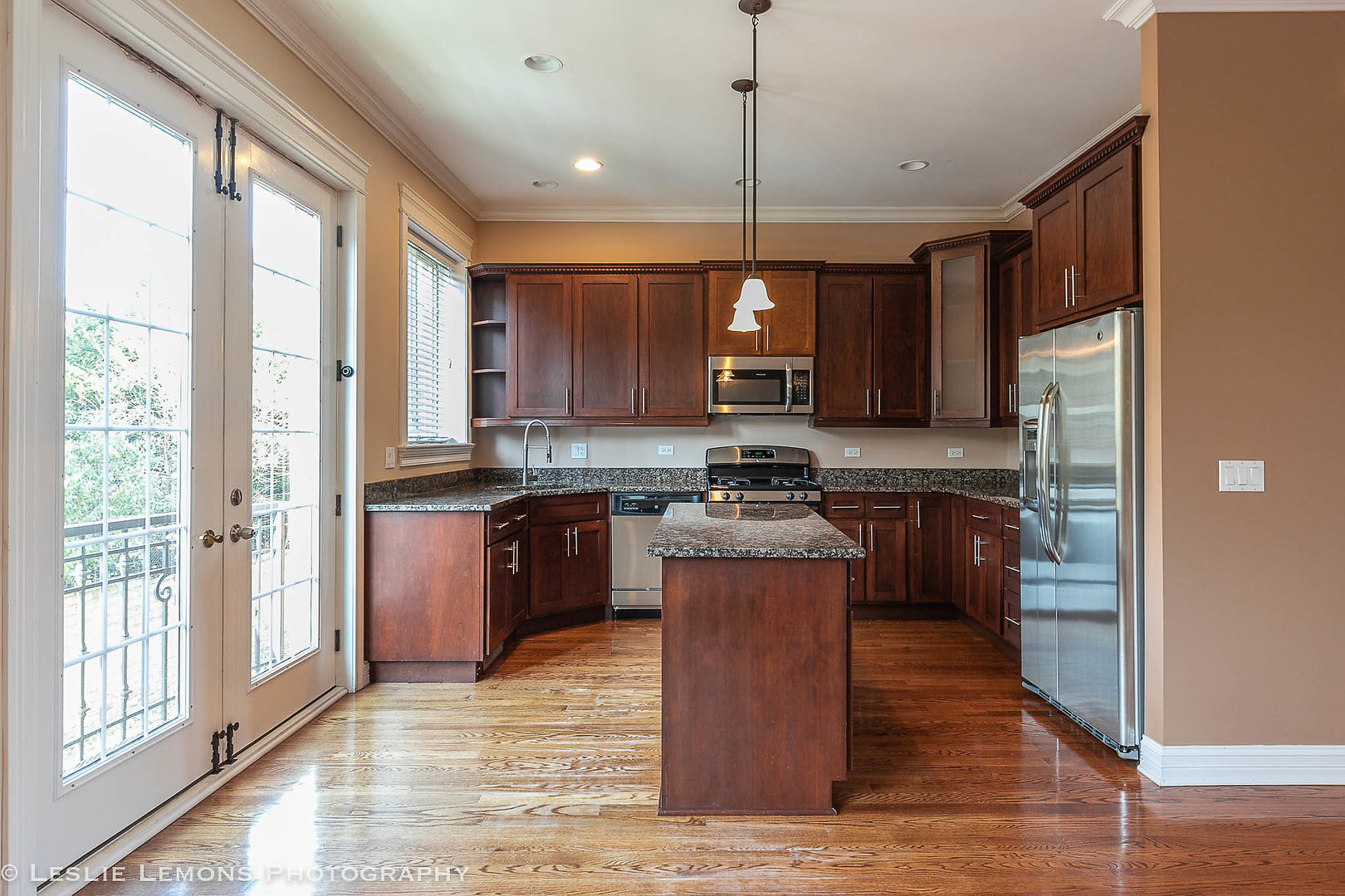 16W536 Bluff Road Willowbrook, IL 60527 - Photo 14 of 51