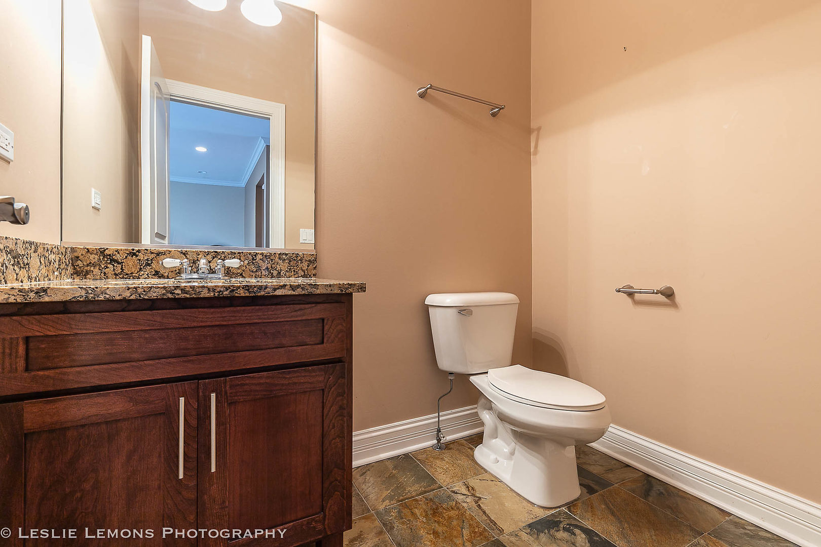 16W536 Bluff Road Willowbrook, IL 60527 - Photo 23 of 51