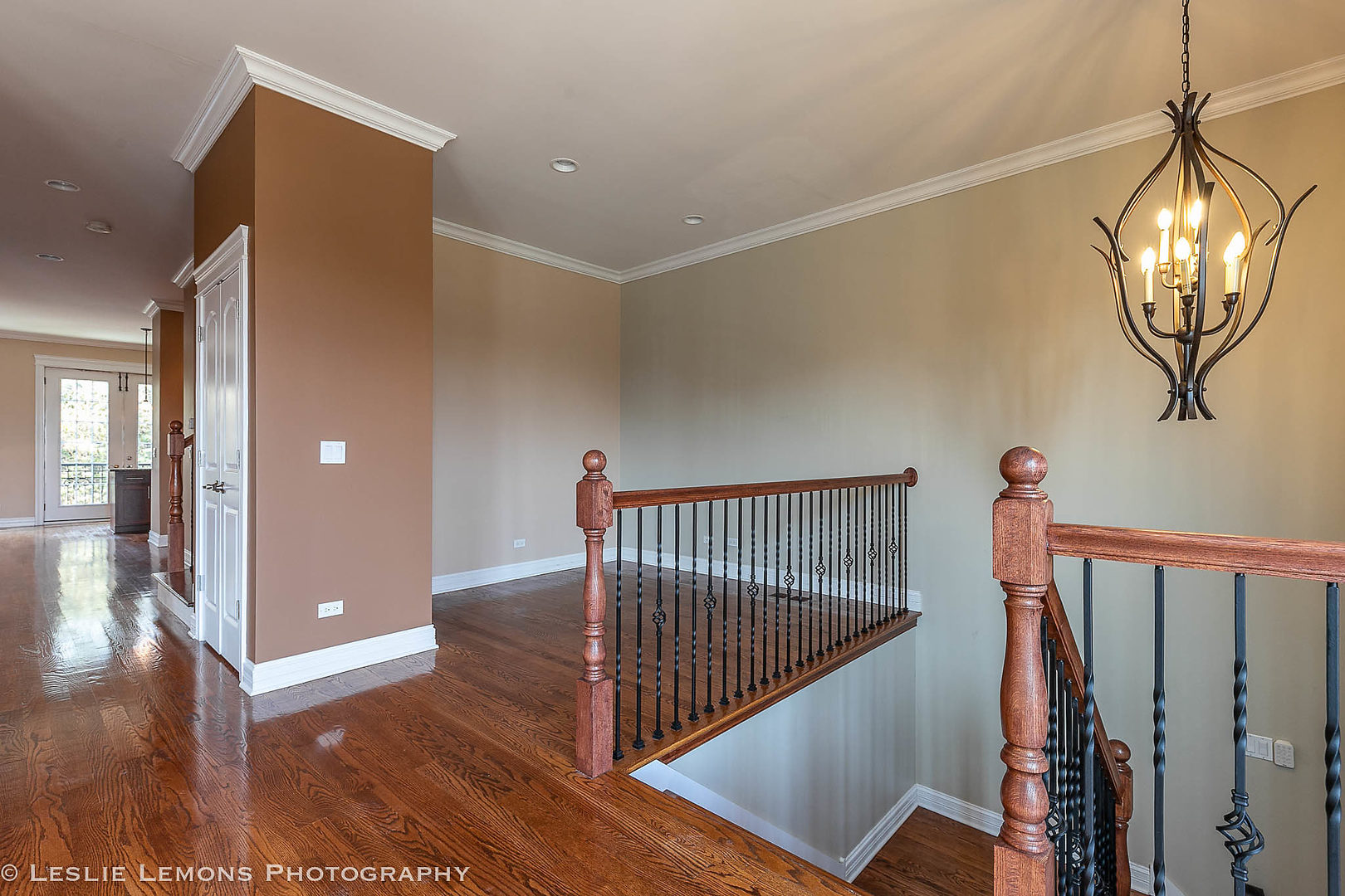 16W536 Bluff Road Willowbrook, IL 60527 - Photo 4 of 51