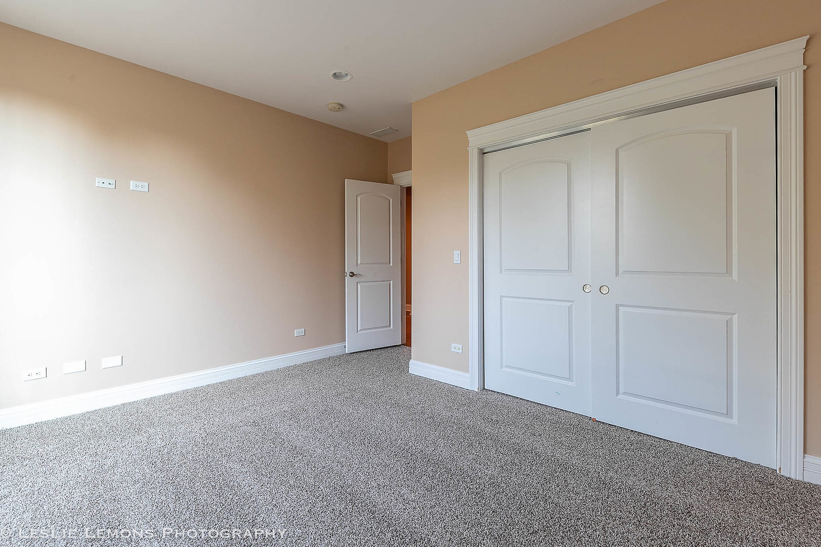 16W536 Bluff Road Willowbrook, IL 60527 - Photo 32 of 51