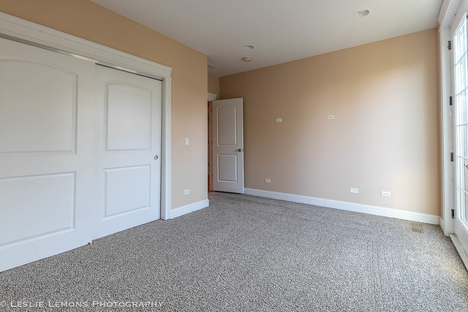 16W536 Bluff Road Willowbrook, IL 60527 - Photo 36 of 51