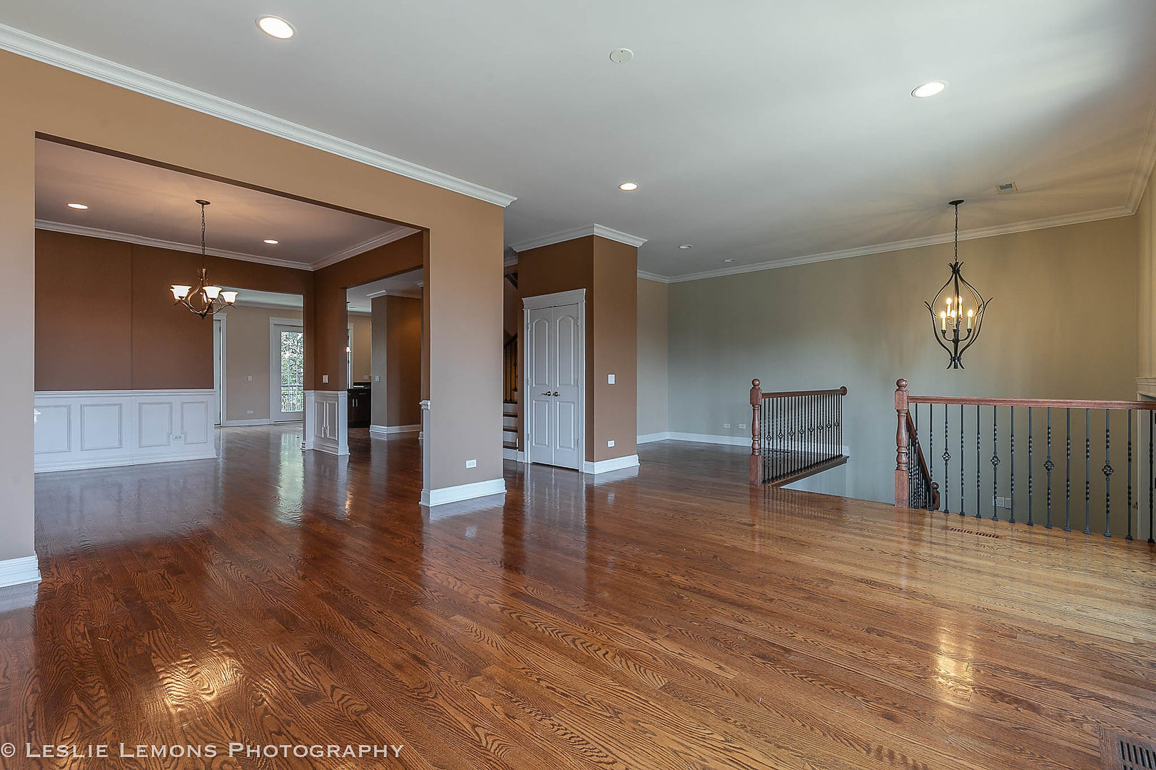 16W536 Bluff Road Willowbrook, IL 60527 - Photo 6 of 51