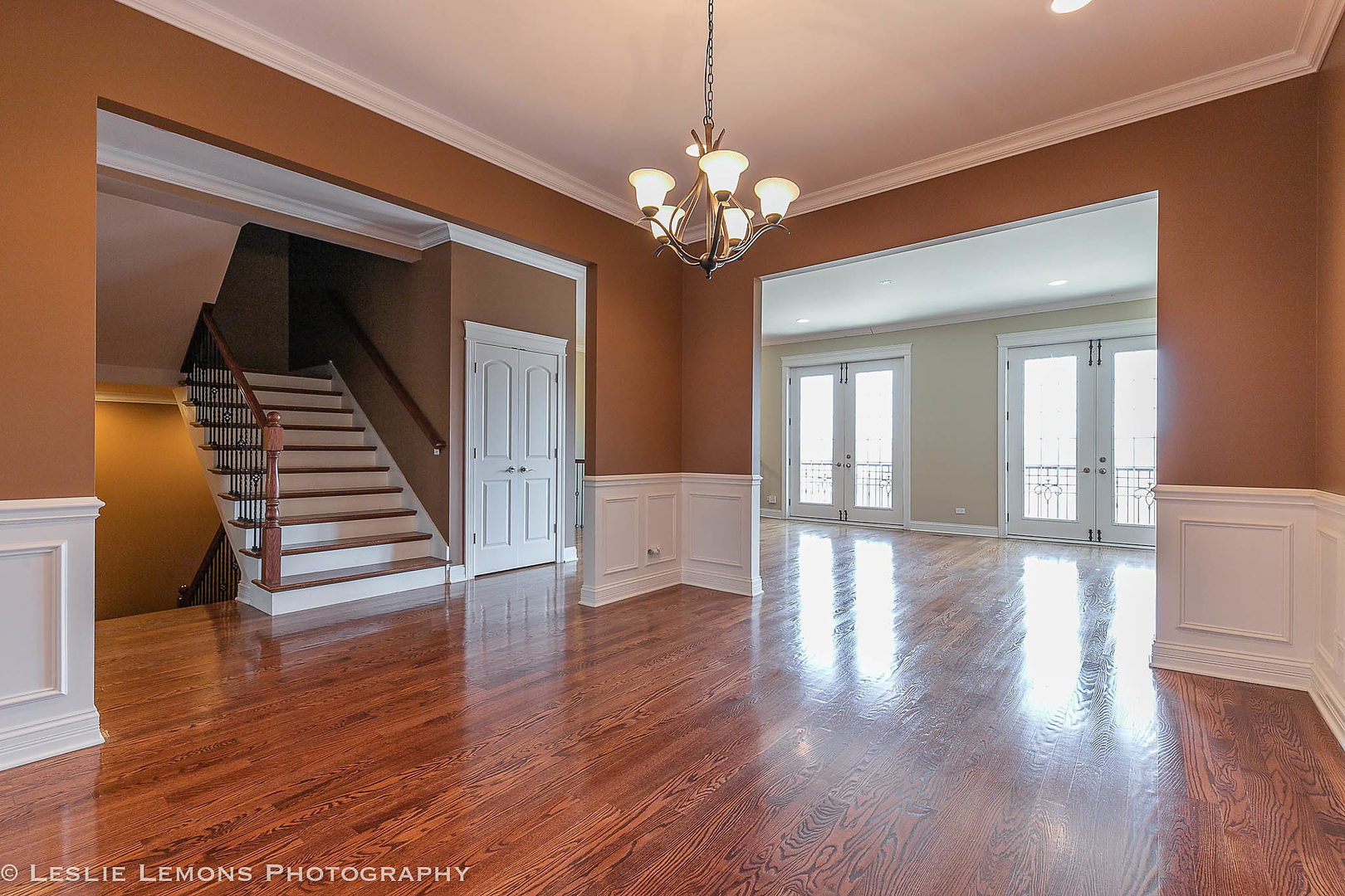 16W536 Bluff Road Willowbrook, IL 60527 - Photo 9 of 51