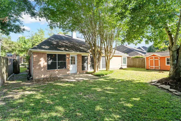 $2,600 | 5112 Carefree Drive, League City, TX 77573