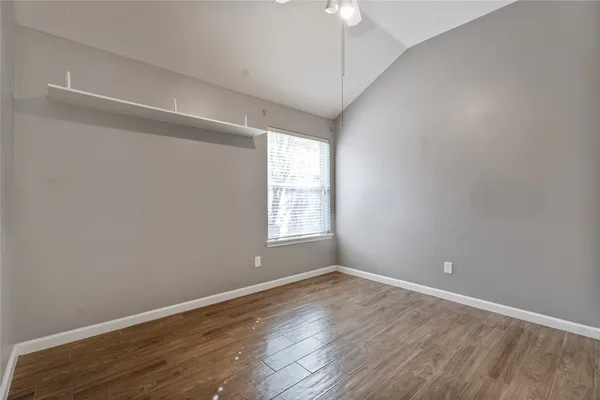 $2,600 | 5112 Carefree Drive, League City, TX 77573