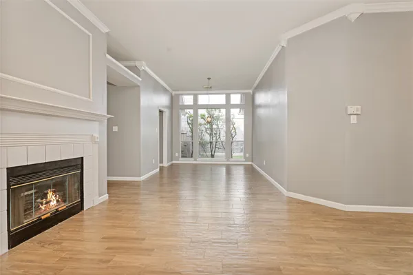 $2,600 | 5112 Carefree Drive, League City, TX 77573