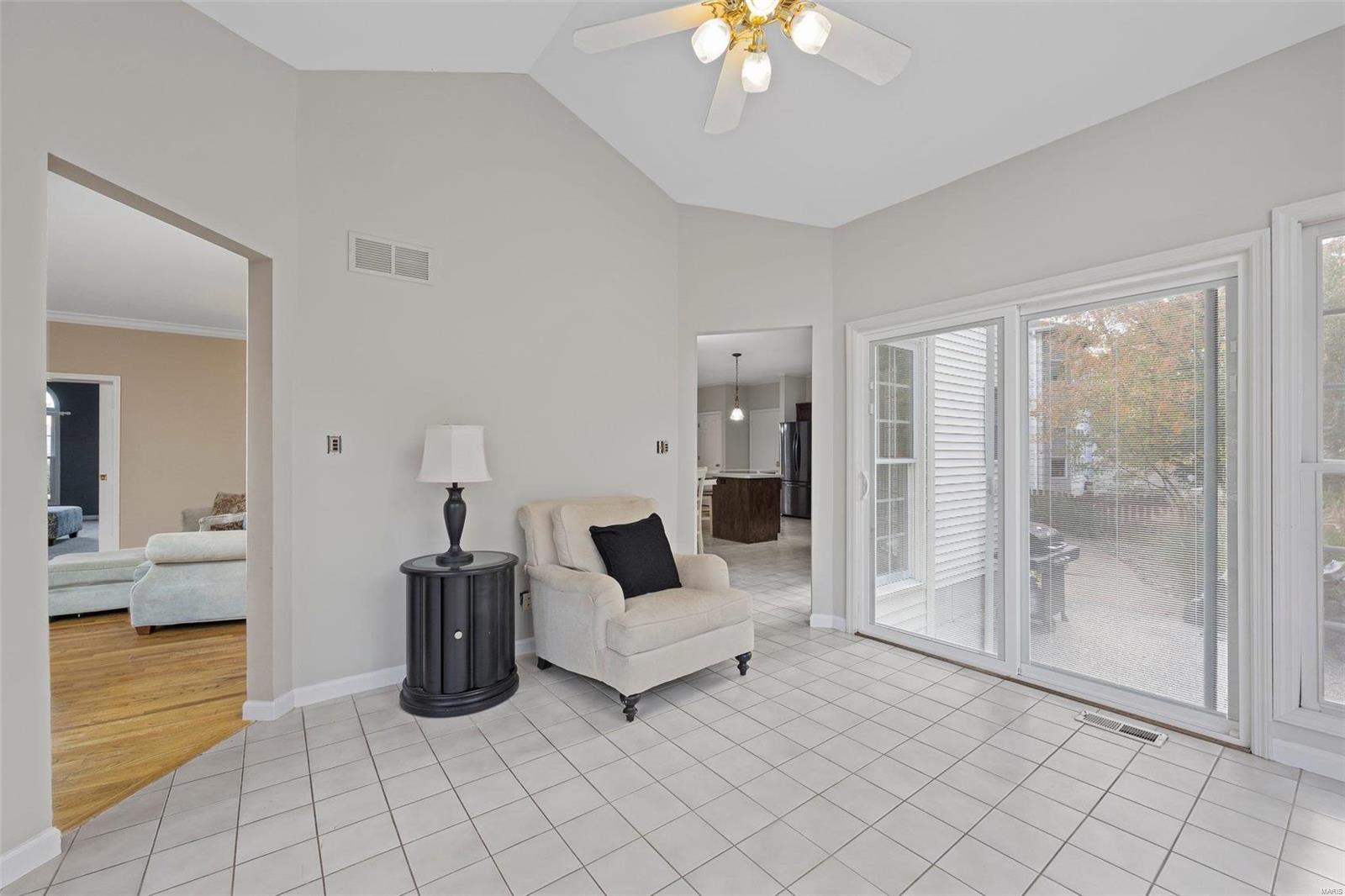 523 Arbor Meadow Drive Ballwin, MO 63021 - Photo 12 of 48