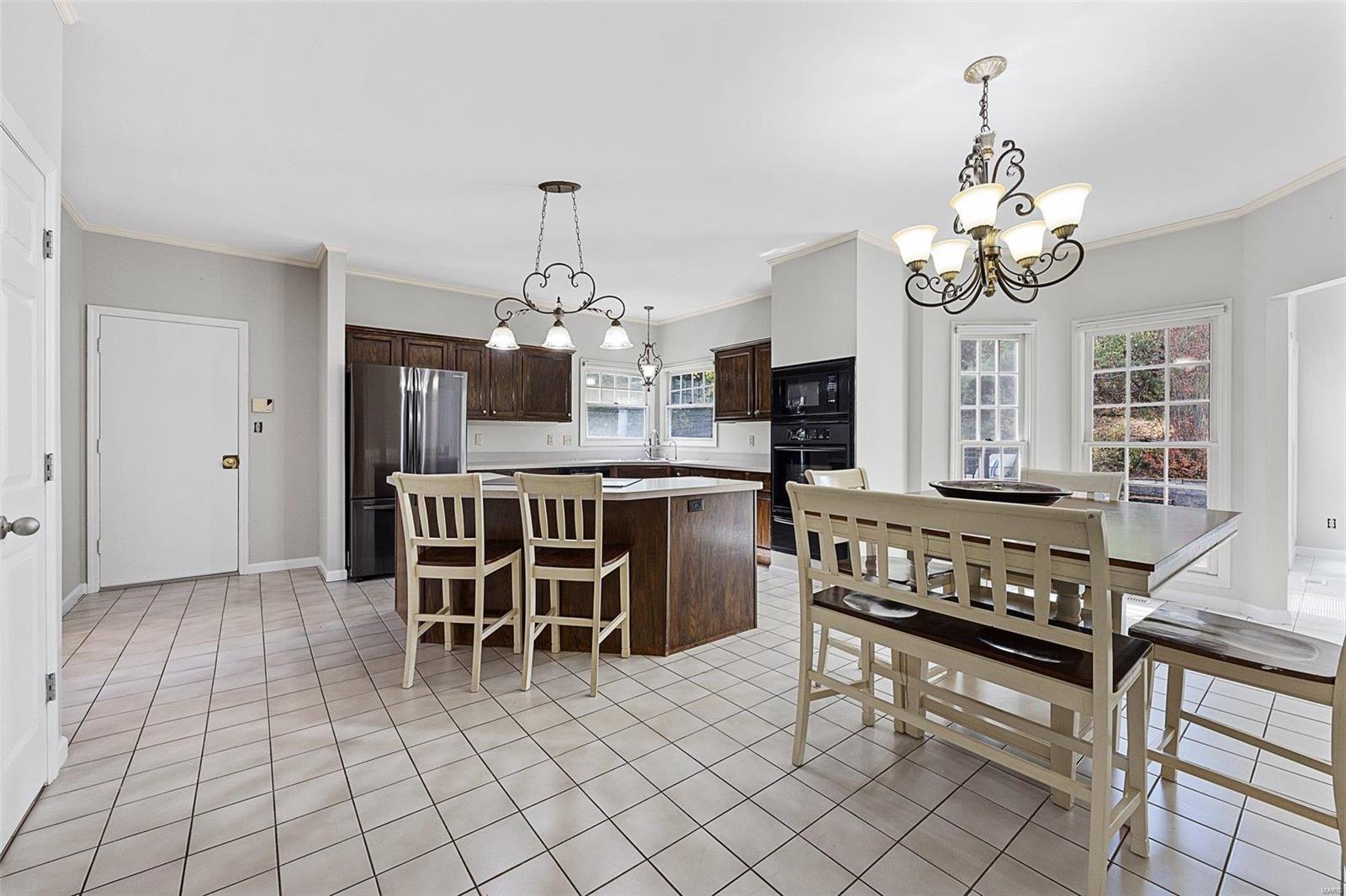 523 Arbor Meadow Drive Ballwin, MO 63021 - Photo 14 of 48