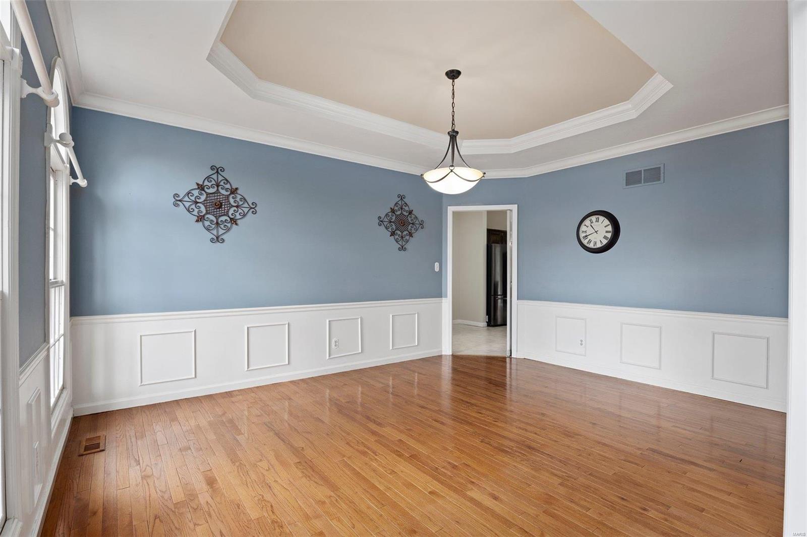 523 Arbor Meadow Drive Ballwin, MO 63021 - Photo 5 of 48