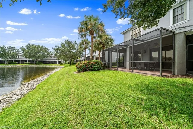 $469,900 | 15662 Summit Pl Circle, Unit 385, Naples, FL 34119