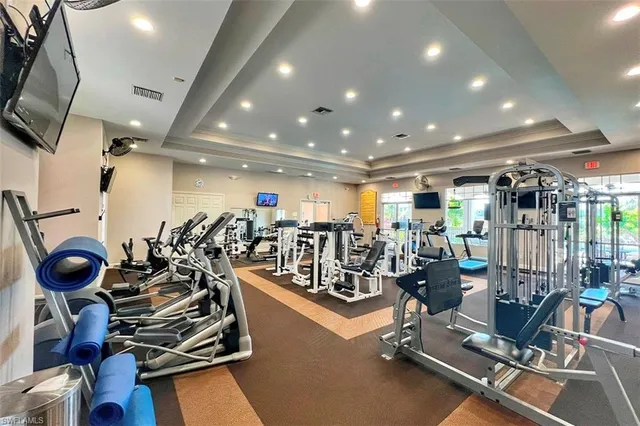 $469,900 | 15662 Summit Pl Circle, Unit 385, Naples, FL 34119