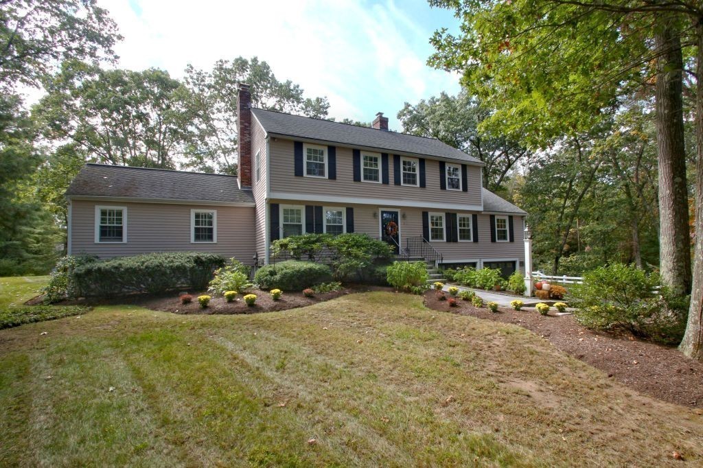 2 Meredith Path Natick, MA 01760 - Photo 1 of 25 Gallery Image 1