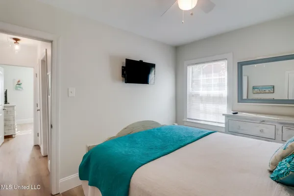 $2,670 | 187 Bilmarsan Drive, Biloxi, MS 39531