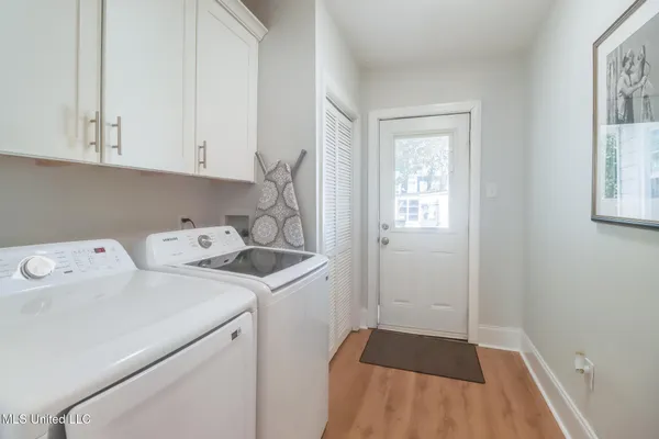 $2,670 | 187 Bilmarsan Drive, Biloxi, MS 39531