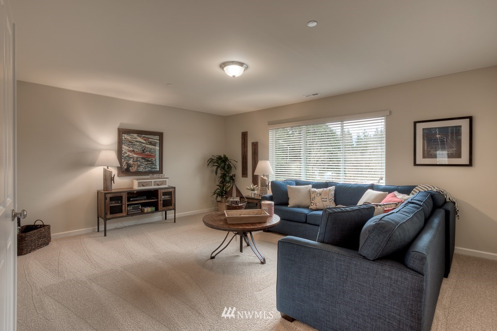 20340 85th Place Northeast, Unit 7 Bothell, WA 98011 - Photo 18 of 25 Gallery Image 18