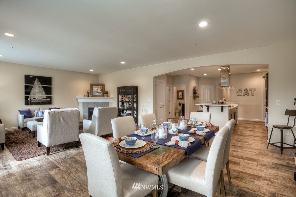 20340 85th Place Northeast, Unit 7 Bothell, WA 98011 - Photo 4 of 25 Gallery Image 4