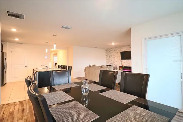 $2,600 | 749 Northwest 244th Drive, Newberry, FL 32669