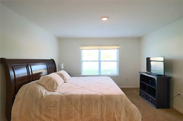 $2,600 | 749 Northwest 244th Drive, Newberry, FL 32669