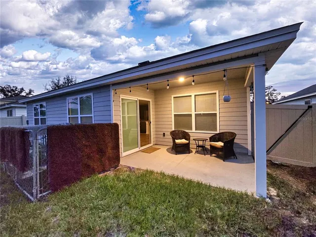 $2,600 | 749 Northwest 244th Drive, Newberry, FL 32669