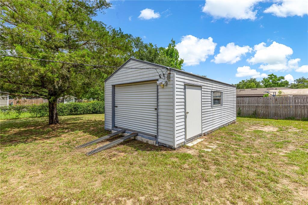 11651 Southeast 72nd Terrace Road Belleview, FL 34420 - Photo 38 of 52 Gallery Image 38
