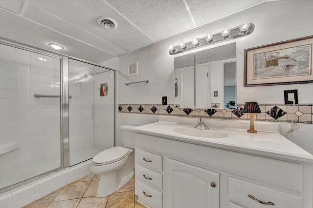 $985,000 | 151 Twin Oaks Road, Wirtz, VA 24184