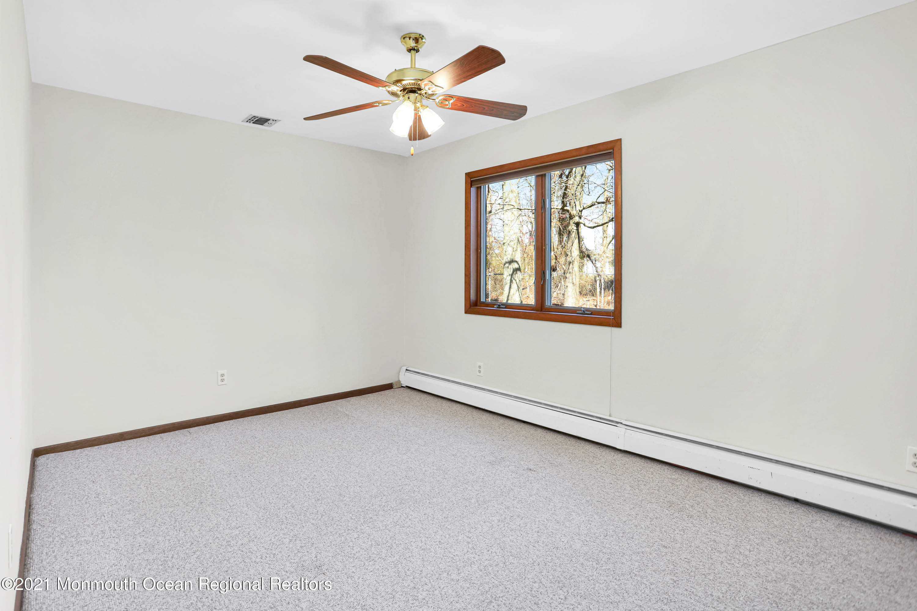 5 Brook Road Howell, NJ 07731 - Photo 27 of 57 60