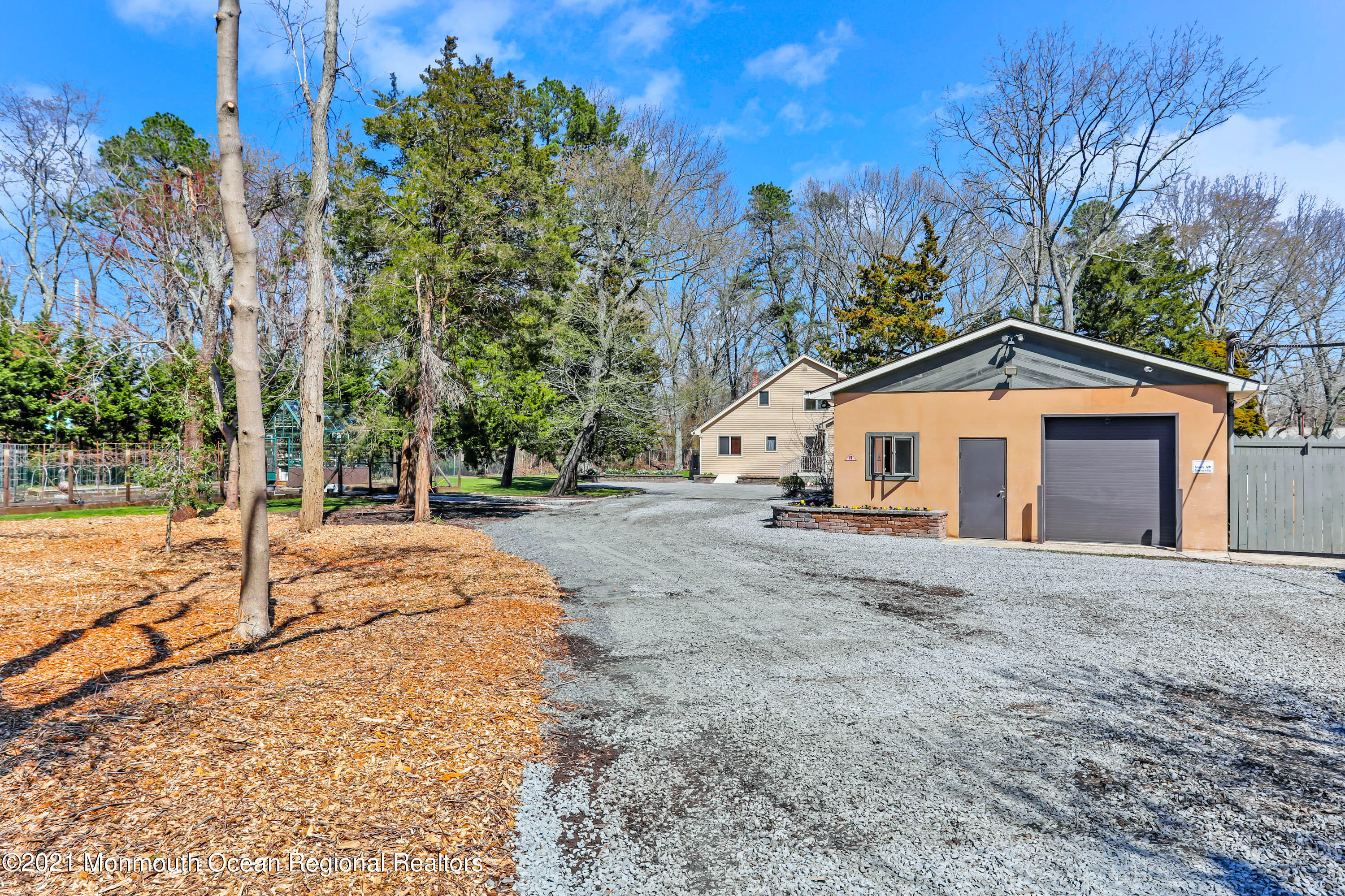 5 Brook Road Howell, NJ 07731 - Photo 9 of 57 1