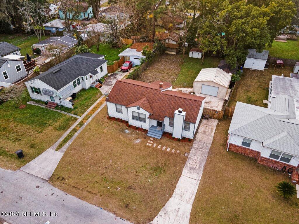 1720 Lilly Road East Jacksonville, FL 32207 - Photo 31 of 33 an aerial view of a house with a garden