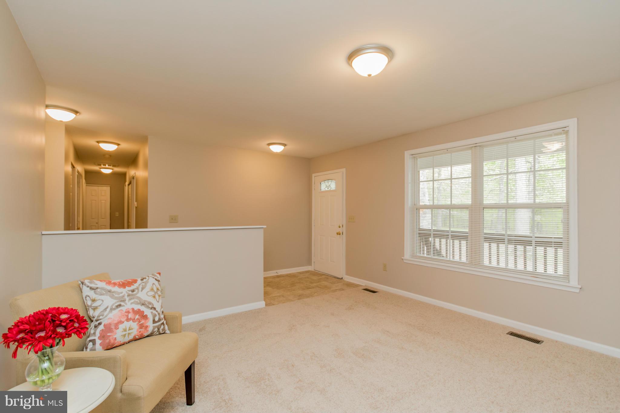 20910 Lahore Road Orange, VA 22960 - Photo 5 of 30 Living Room