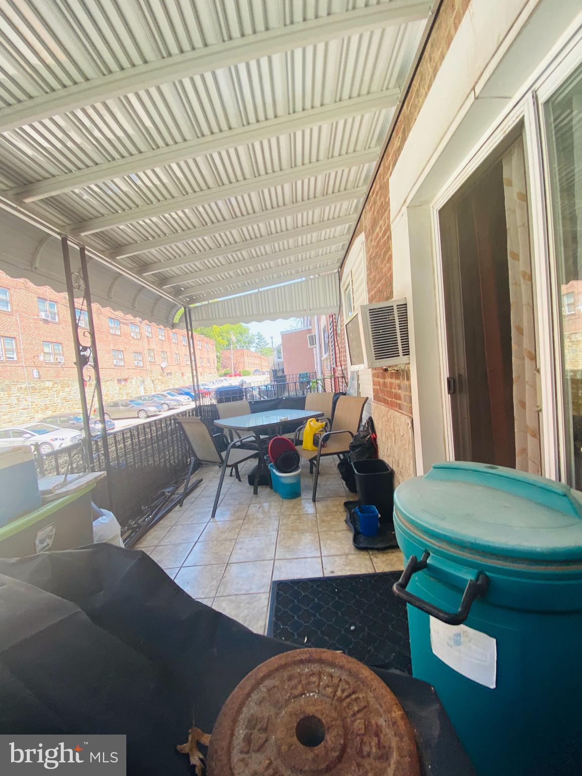 6623 Lotus Road Philadelphia, PA 19151 - Photo 7 of 17 deck of dining area